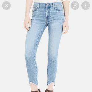 NWT 7 For Allmankind Wave Hem Ankle Skinny Jeans.